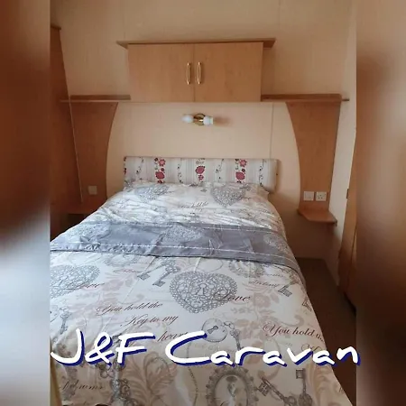 6 Berth Caravan The Grange Ingoldmells Skegness Exterior photo