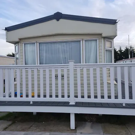 6 Berth Caravan The Grange Ingoldmells Skegness Exterior photo